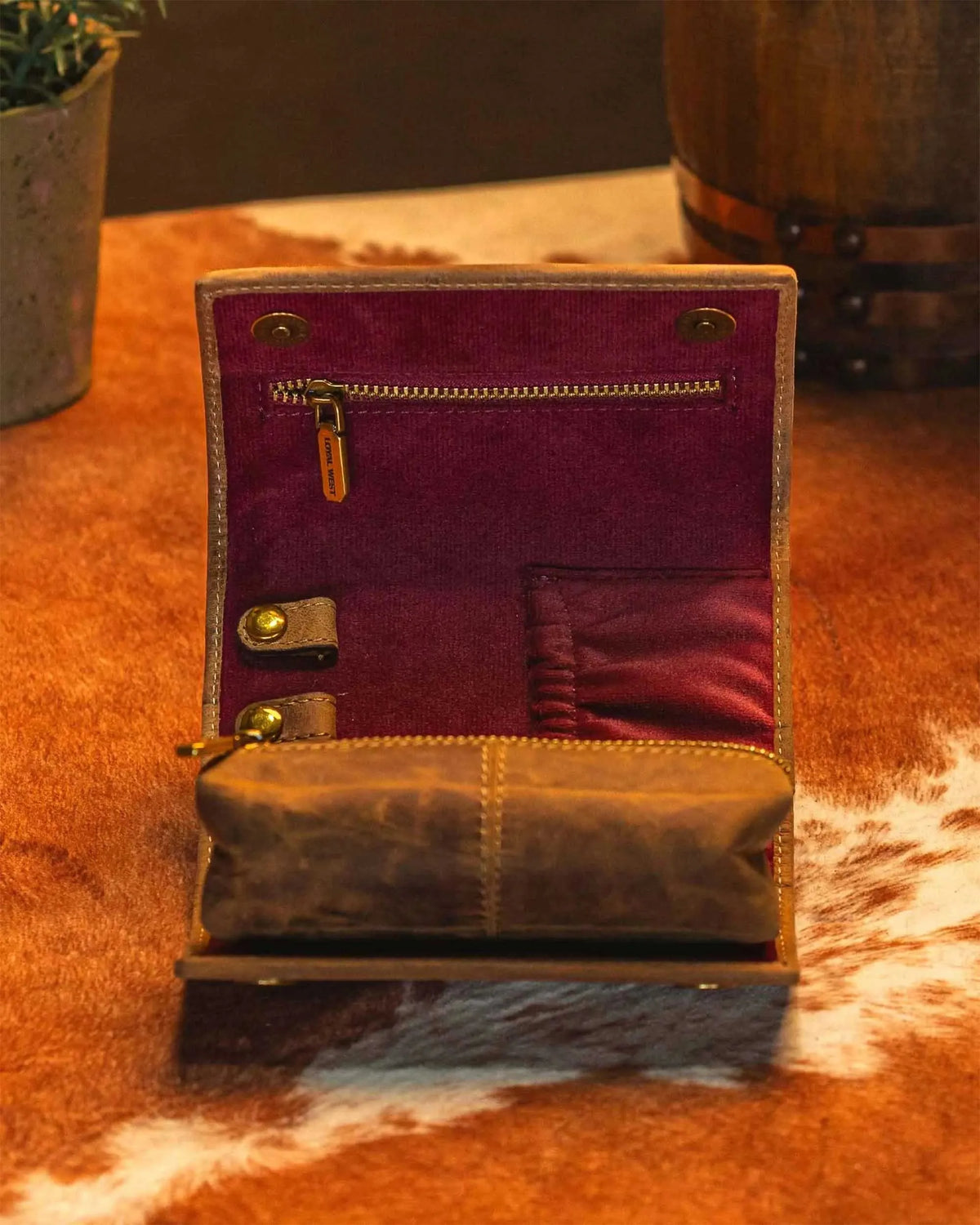 Hand-Tooled Leather Canyon Jewellery Case