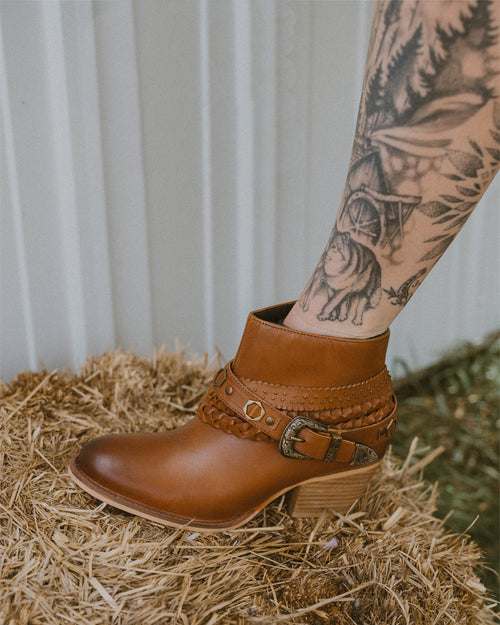 Marlene Ankle Booties In Calfskin